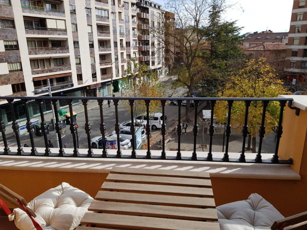 Apartamentos Aranda - Atico Duero Аранда де Дуеро Екстериор снимка