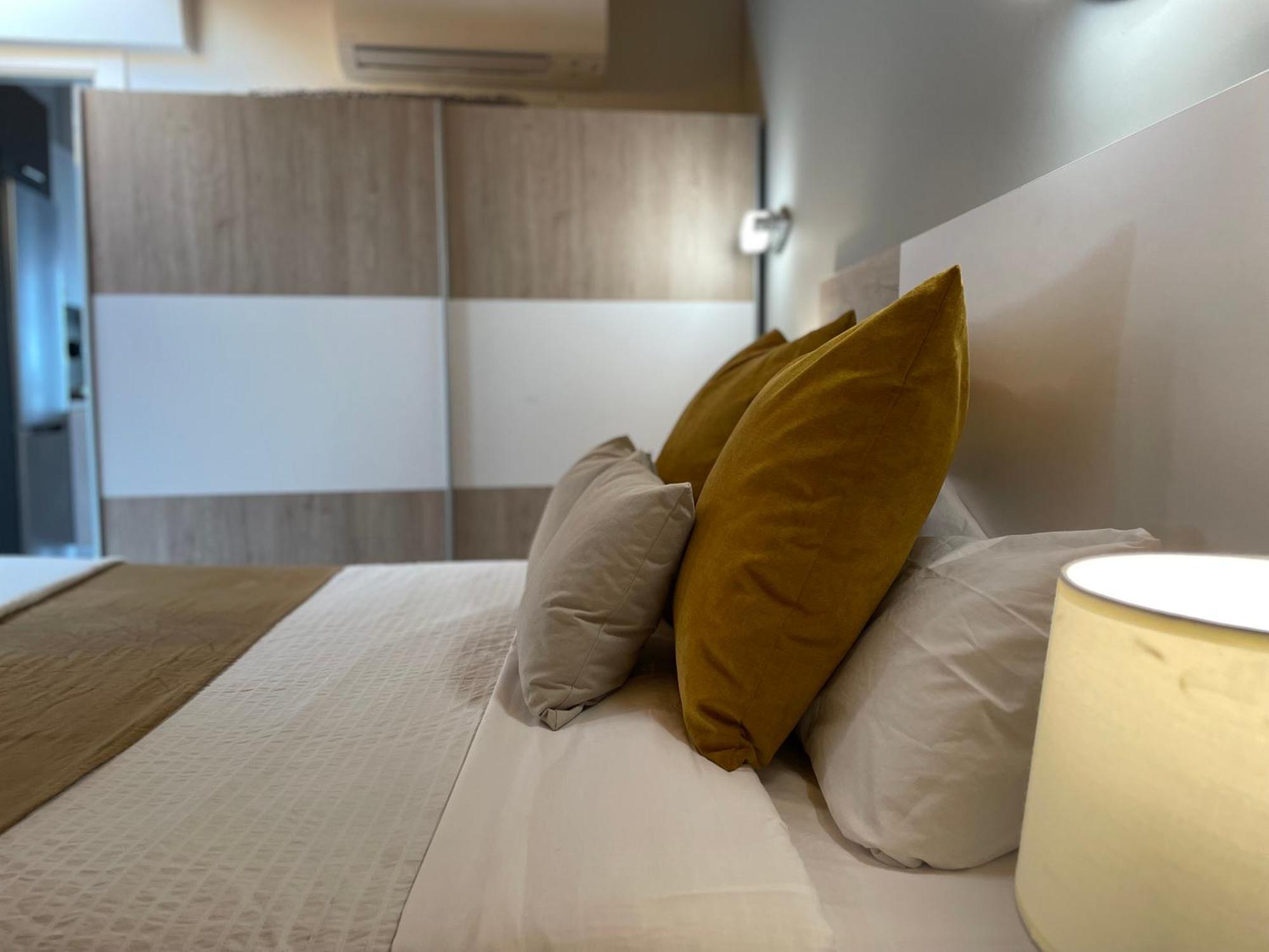 Apartamentos Aranda - Atico Duero Аранда де Дуеро Екстериор снимка